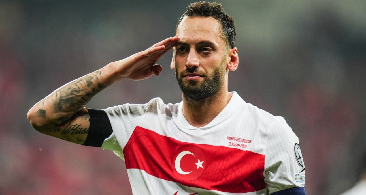 Hakan Çalhanoğlu, Bulgaristan Maçında Sakatlandı ve Aday Kadrodan Çıkarıldı