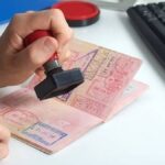 İngiltere'de Göçmenler İçin Kalıcı Oturum Süresi 20 Yıla Çıkıyor