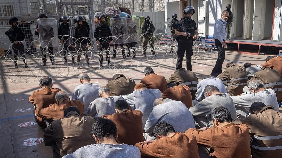 İsrail’in Yeniden Açtığı Rakefet Hapishanesi'nde Filistinli Tutukluların Yaşadığı Korkunç Koşullar