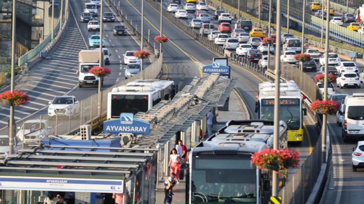 İstanbul’da Sınavların Olduğu Hafta Sonu Toplu Ulaşım Ücretsiz Olacak