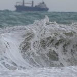Japonya'da 6.8 büyüklüğündeki depremin ardından tsunami uyarısı verildi