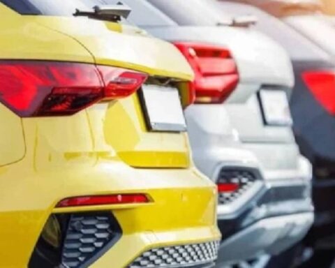 Jeep Compass: Uzmanlardan Aldığı Sert Eleştirilerle En Kötü SUV Seçildi