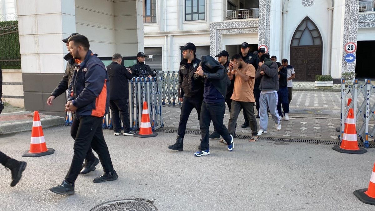 Kocaeli'de Sahte Bungalov Kiralama Çetesine Eş Zamanlı Operasyon: 14 Tutuklama