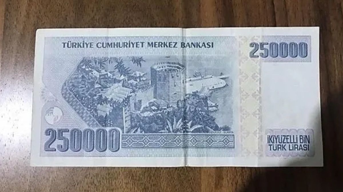 Koleksiyonerler İçin Eski Türk Lirası Banknotları Yeniden Değerleniyor
