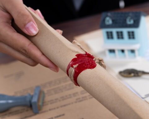 Miras mücadelesinde torunlar, yıllar sonra ortaya çıktı ve mirasa karşı düelloya girdi