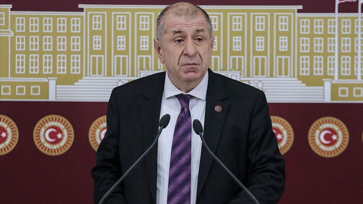Özdağ ve Davutoğlu Arasındaki Siyasi Gerilim Derinleşiyor