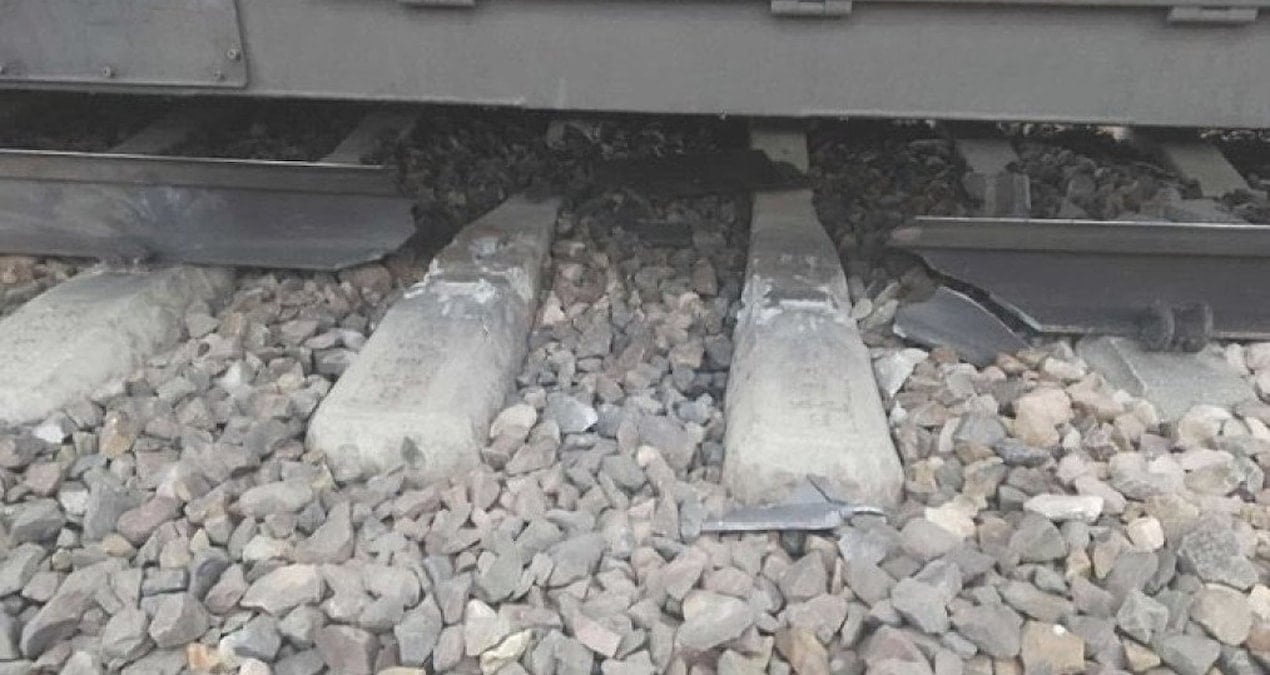 Polonya, Demiryolu Hattında Gerçekleşen Patlamanın Arkasında Rusya'nın Olduğunu Açıkladı