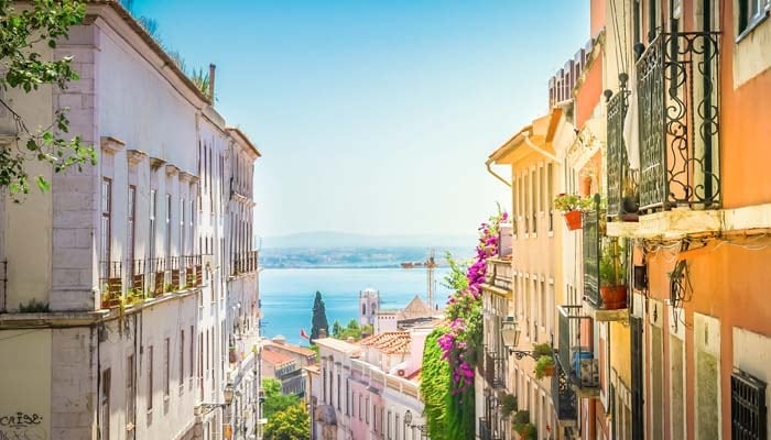 Portekiz, Pasif Gelir Vizesi ile Türk Vatandaşlarına Uzun Süreli Oturum İmkanı Sunuyor