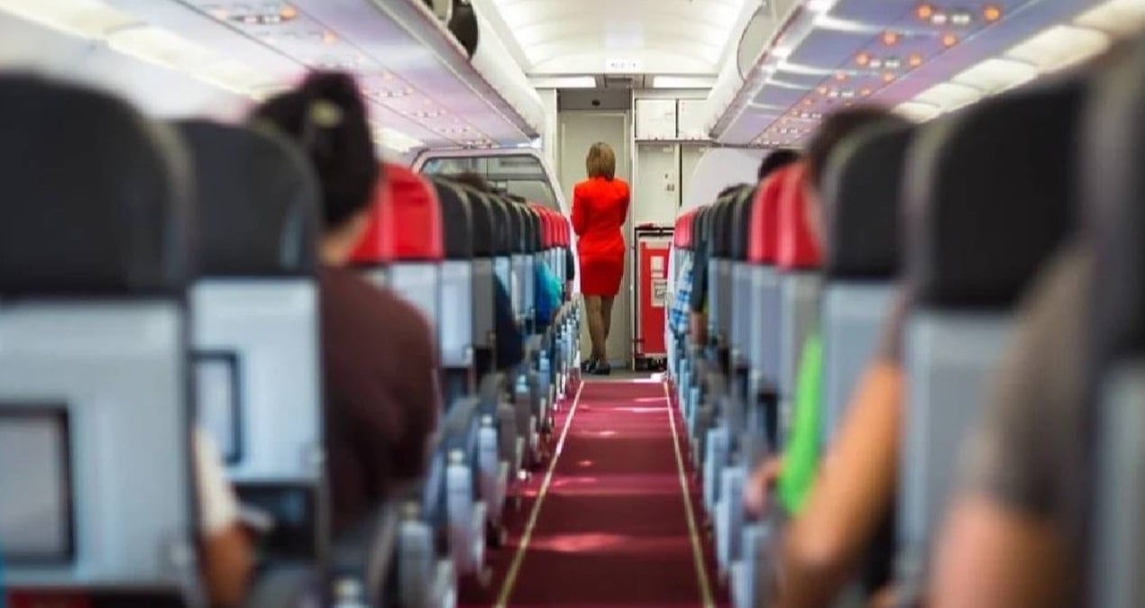 Şanghay Hava Yolu, 'Gökyüzü Teyzesi' İle Yeni Kabin Ekibini Kuruyor