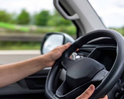 Sırbistan'da Sürücü Açığı Büyüyor: Taşımacılık Sektörü Krizle Yüz Yüze