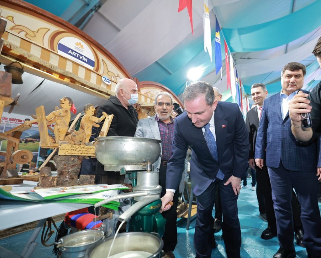 Sultanbeyli Memleket Günleri Yoğun Katılımla Açıldı