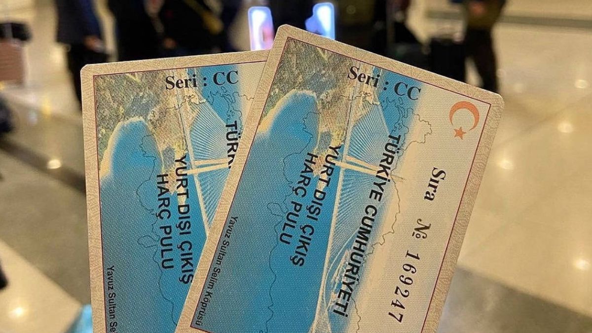 Yurt dışı çıkış harcı 2026'da 1.255 TL'ye yükselecek