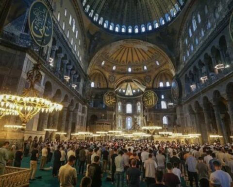 25 Aralık Regaip Kandili için il il iftar saatleri açıklandı