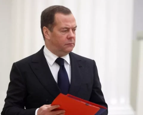 Medvedev dondurulan Rus varlıkları nedeniyle Avrupa’yı savaşla tehdit etti