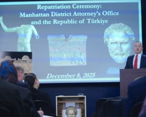 ABD’den Türkiye’ye 41 Tarihi Eserin İadesi Kültürel İş Birliğini Güçlendiriyor