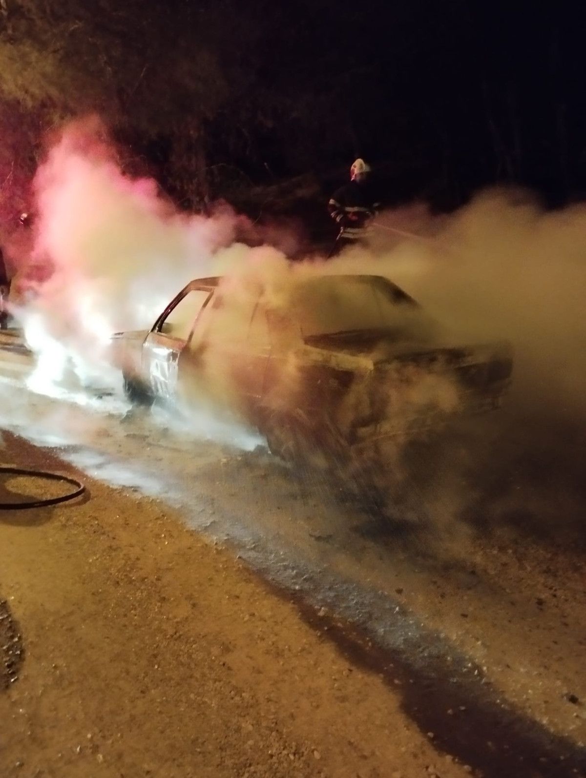 Adana'da Otomobil Patladı, Sürücü Hayatını Kaybetti