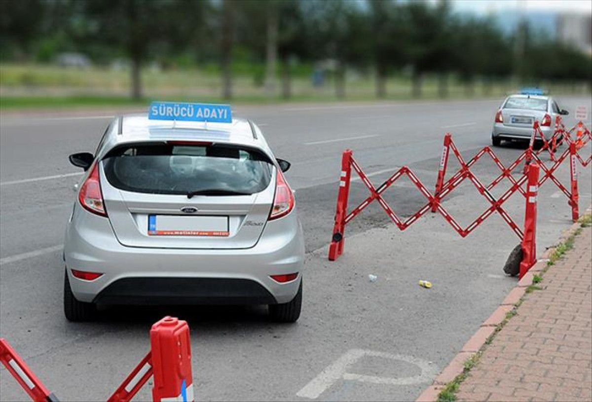 AYM, Aday Sürücü Düzenlemesini Anayasa'ya Aykırı Buldu ve İptal Etti