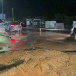 Bodrum'da Ana Su Hattı Patladı, Yol Kontrolsüz Olarak Çöktü