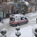 Bolu'da Yoğun Kar Yağışı Ambulansların Hareketini Zorlaştırıyor