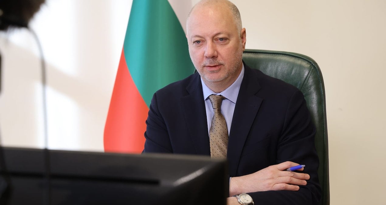 Bulgaristan Başbakanı, Kitlesel Protestolar Nedeniyle İstifa Etti