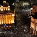 Bulgaristan'da Bütçe Taslağı Geri Çekildi, Onbinler Sokaklarda Protesto Düzenledi