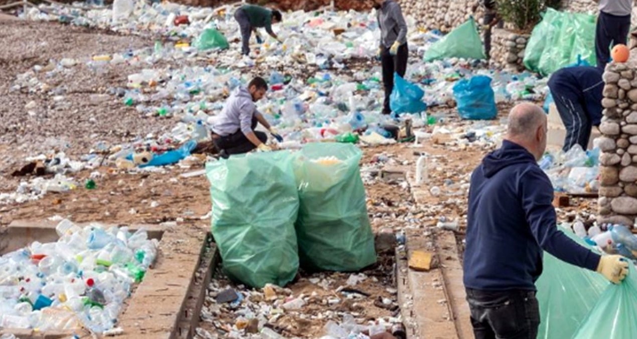 Dubrovnik sahillerinde çöplere gömülmüş turizm cenneti
