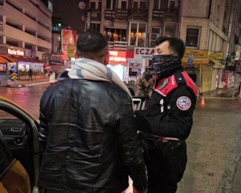 Elazığ'da genel güvenliği sağlamak amacıyla asayiş uygulaması gerçekleştirildi