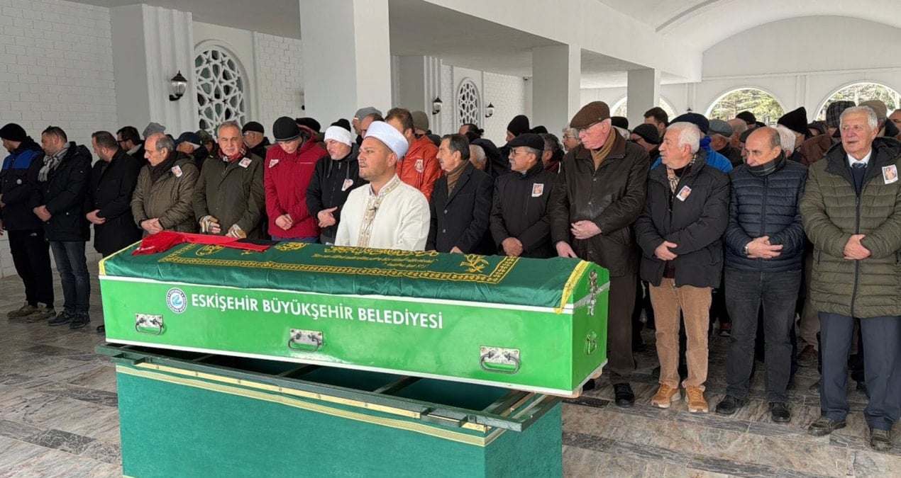 Eski milli kaleci Doğan Şenoğlu son yolculuğuna uğurlandı