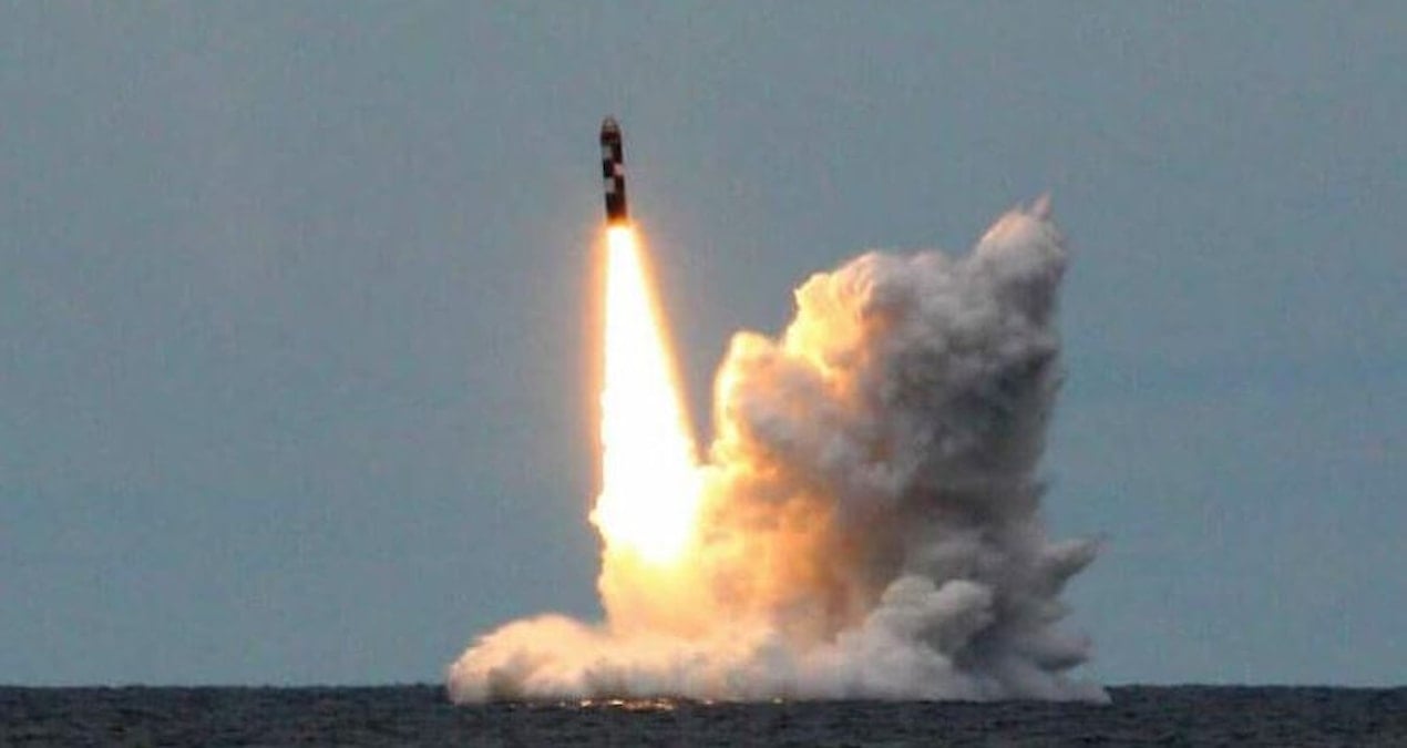 Hindistan, Denizaltından 3 Bin 500 Kilometre Menzilli Balistik Füze Testi Gerçekleştirdi