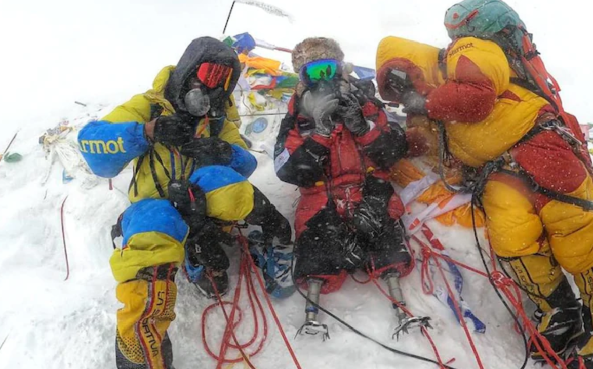 İki Bacağıyla Everest'e Tırmanan İlk Ampute Asker: Hari Budha Magar'ın Yolculuğu