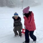 Kars'ta Kar Yağışı Çocukları Sokağa Dökerek Eğlenceye Dönüştürdü