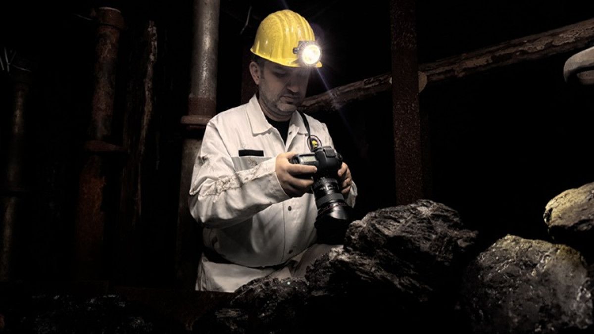 Kömür İşçisi Olup Fotoğraf Sanatıyla Madencilik Kültürünü Belgeliyor