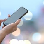 Köyde Cep Telefonu Kullanımı Yasaklandı, Ebeveynlere Eski Tip Telefon Dağıtılacak