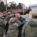 Kuzey Kore Lideri Kim Jong Un, Rusya'dan Dönen Askerleri Karşıladı