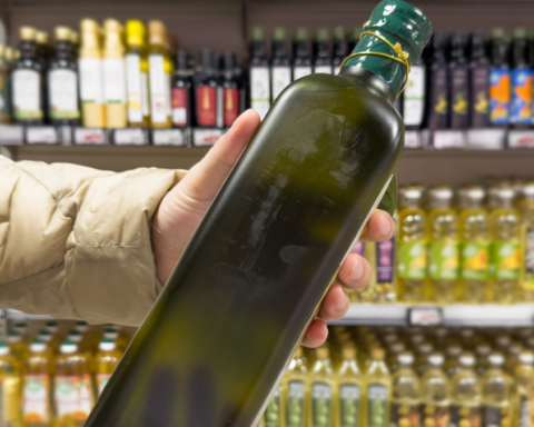 Londra'da Tüketiciden Zeytinyağında Yüzde 50 İndirim Yöntemi