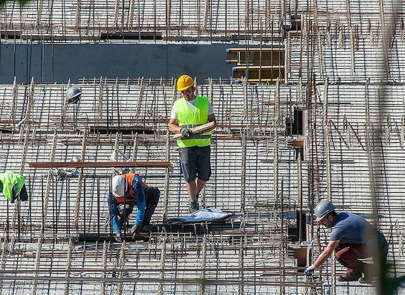 Mesleki Yeterlilik Belgesi Olmayanlar 12 Ay İçinde Çalıştırılamayacak