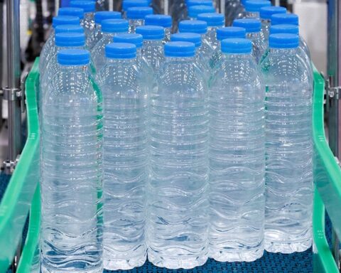 Plastik Şişelerde Geri Dönüşümlü Malzeme Kullanımı Artıyor: AB Yeni Düzenleme İle Hedefliyor