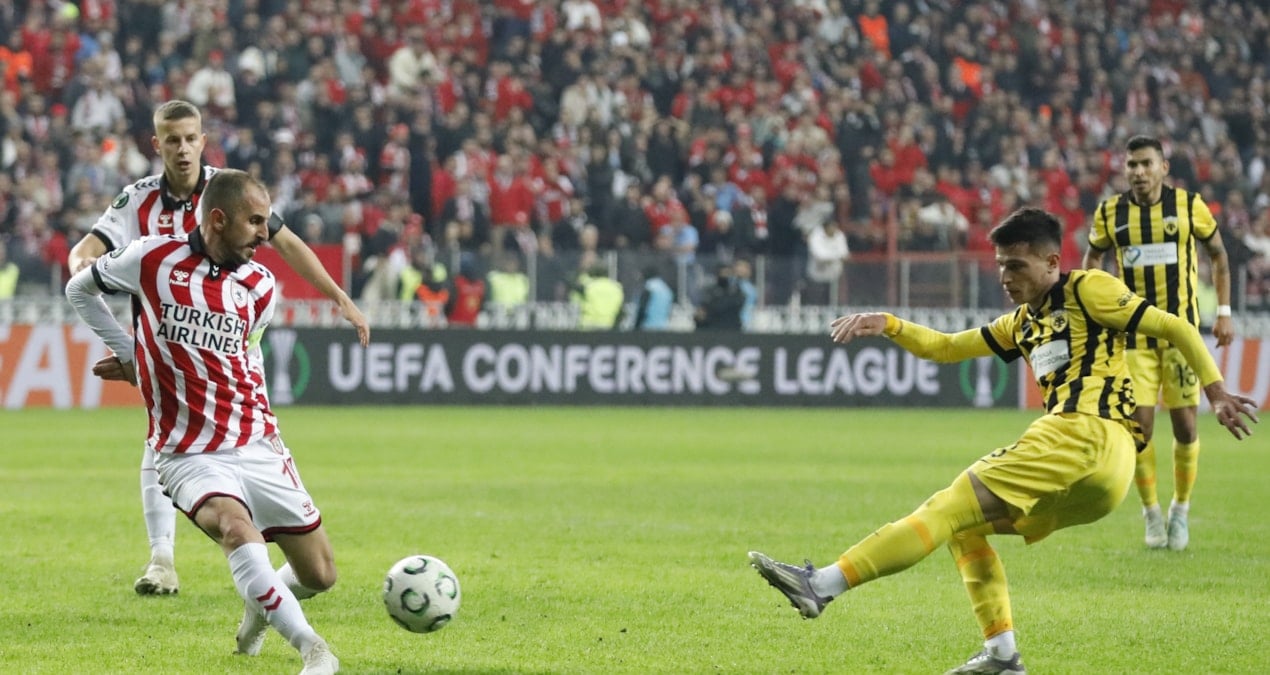 Samsunspor, AEK'ye 2-1 Yenilerek UEFA Konferans Ligi'nde İlk Mağlubiyetini Aldı