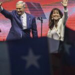 Şili'de Aşırı Sağ Aday Jose Antonio Kast Seçimi 16 Puan Farkla Kazandı