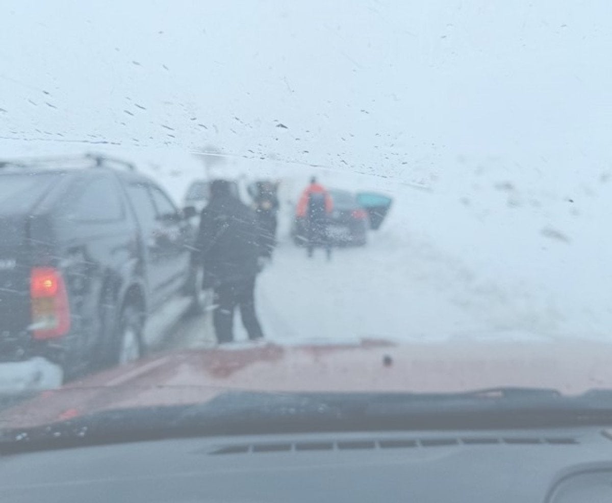 Şırnak’ta Yoğun Kar Yağışı Nedeniyle 22 Araç Mahsur Kaldı