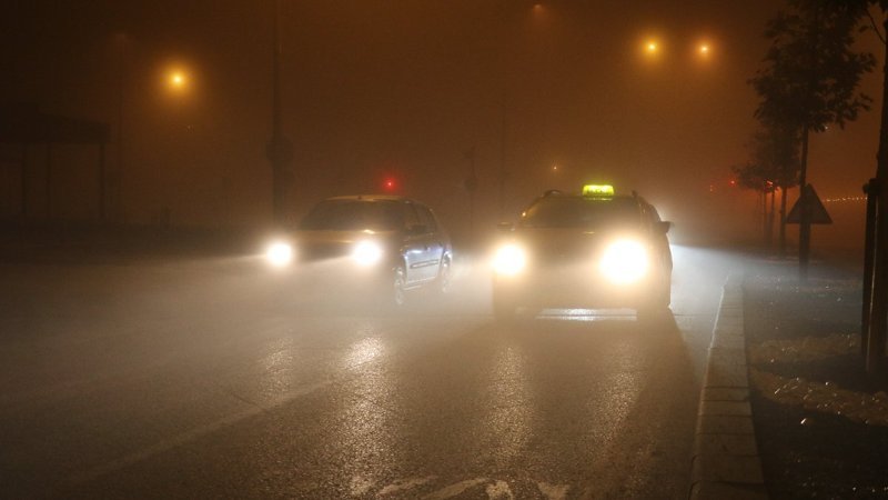 Sivas'ta Soğuk Hava Yoğun Sisi Beraberinde Getirdi