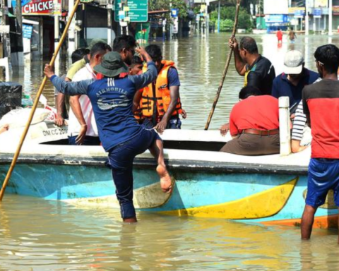 Sri Lanka'da Kasırga Nedeniyle 607 Kişi Hayatını Kaybetti, 214 Kayıp