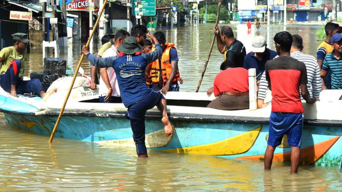 Sri Lanka'da Kasırga Nedeniyle 607 Kişi Hayatını Kaybetti, 214 Kayıp