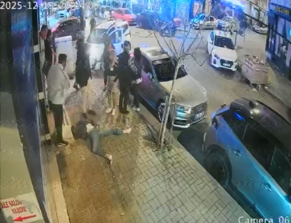 Tekirdağ'da Motosiklet Kazası: Sürücü Yayanın Üzerine Düştü