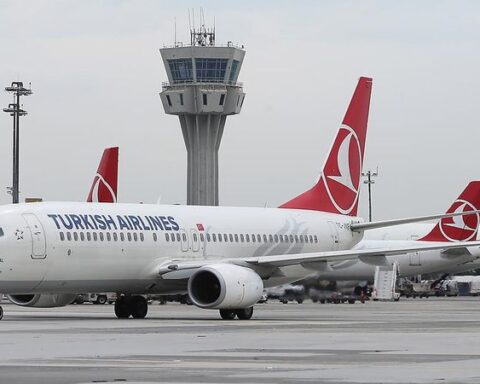Türk Hava Yolları'ndan TROY Kart Sahiplerine 500 TL İndirim Fırsatı