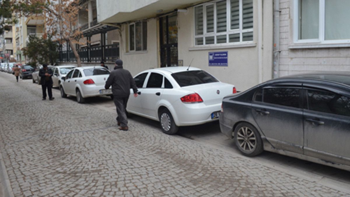Türkiye'de Park Yeri Sorunları: Ev Önü Park Hakkı Yoktur