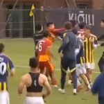 U19 Derbisinde Gerilim Tırmandı: Fenerbahçe-Galatasaray Maçında Yumruklar Konuştu