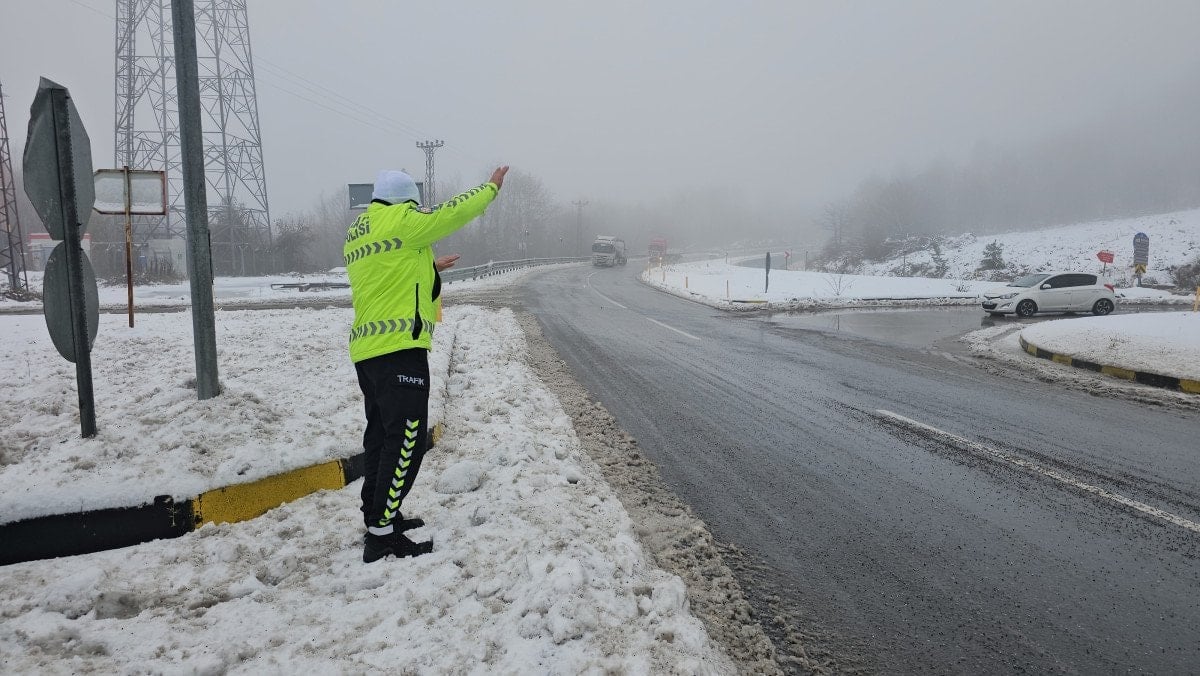 Zonguldak'ta Kar Yağışı Eğlenceye Dönüştü