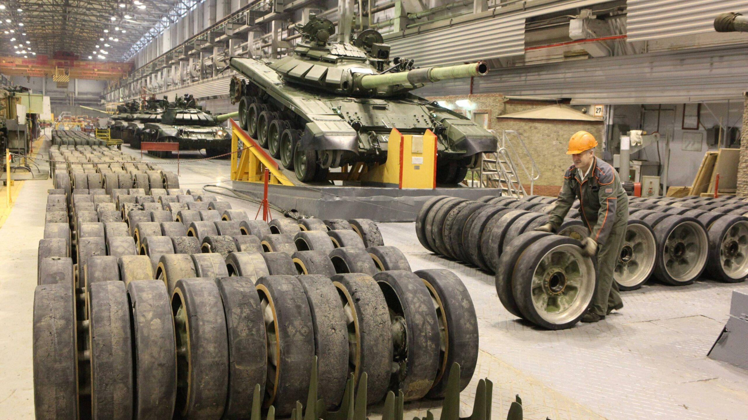 Yaptırımlara rağmen Batılı elektronik parçalar Rus askeri sanayisine ulaşmaya devam ediyor