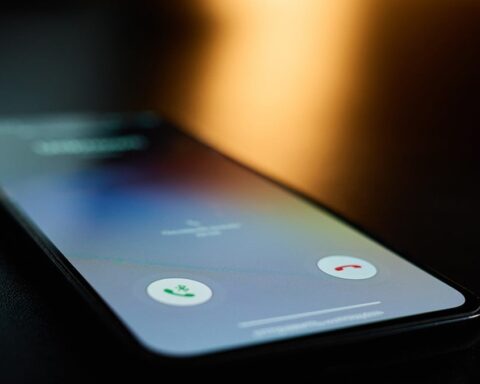 Almanya'daki izinsiz telefon aramalarına karşı tüketicilere önemli uyarılar geldi